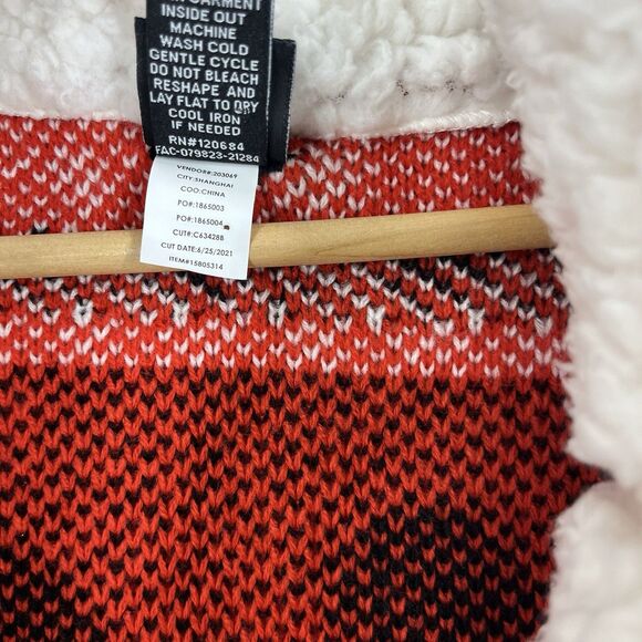 Hot Topic Disney Mickey Minnie Cardigan Size Medium Red Sherpa Sweater Fair Isle - Picture 6 of 8